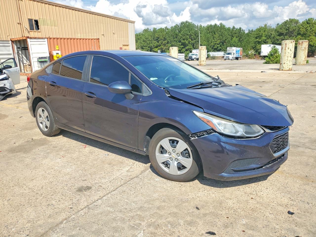 2016 Chevrolet Cruze Ls - Image 4