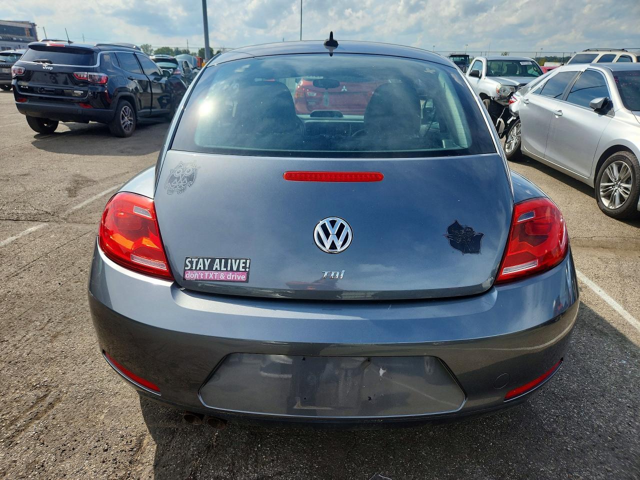 2014 Volkswagen Beetle - Фото 6