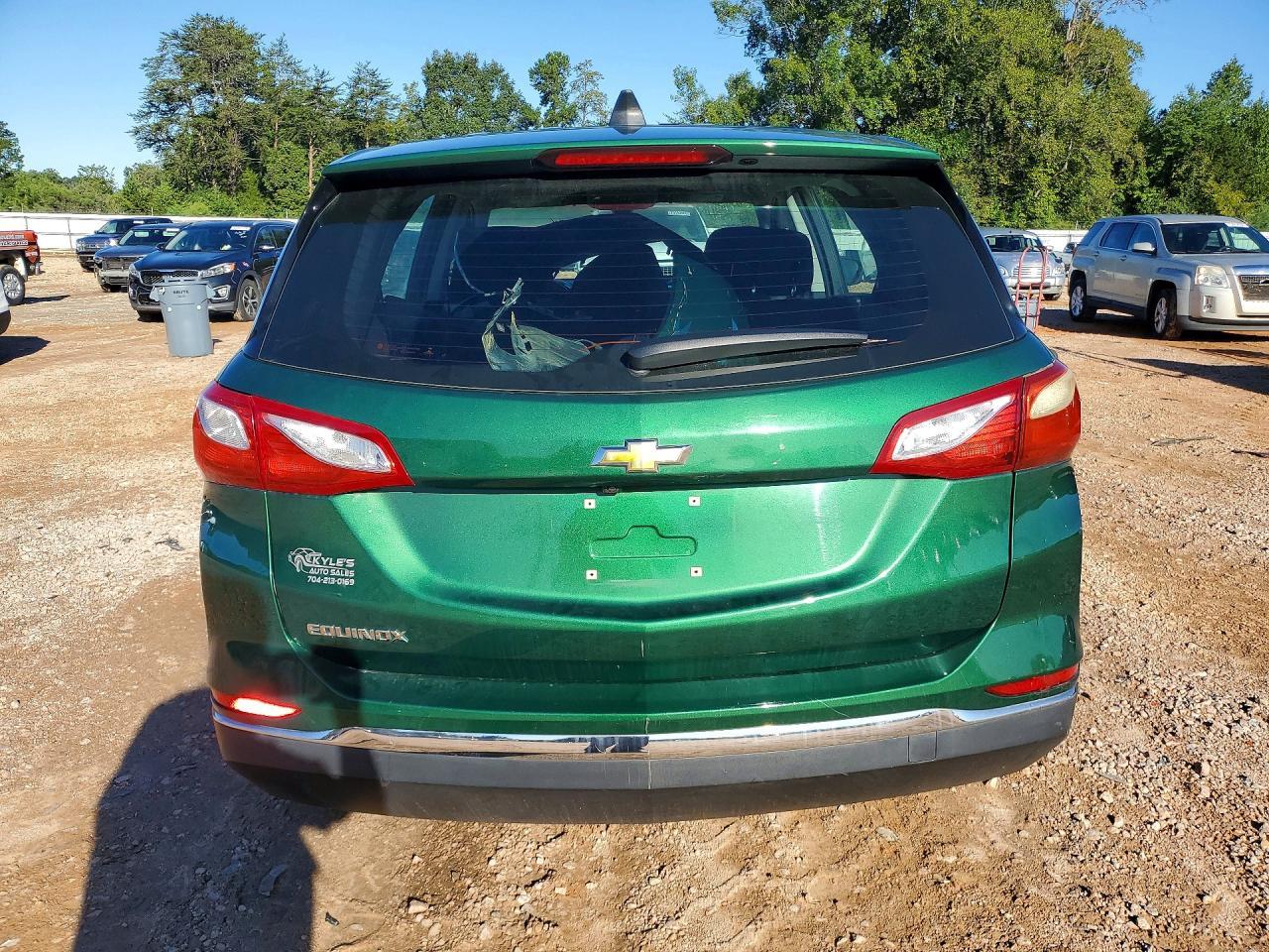 2018 Chevrolet Equinox Ls - Image 6