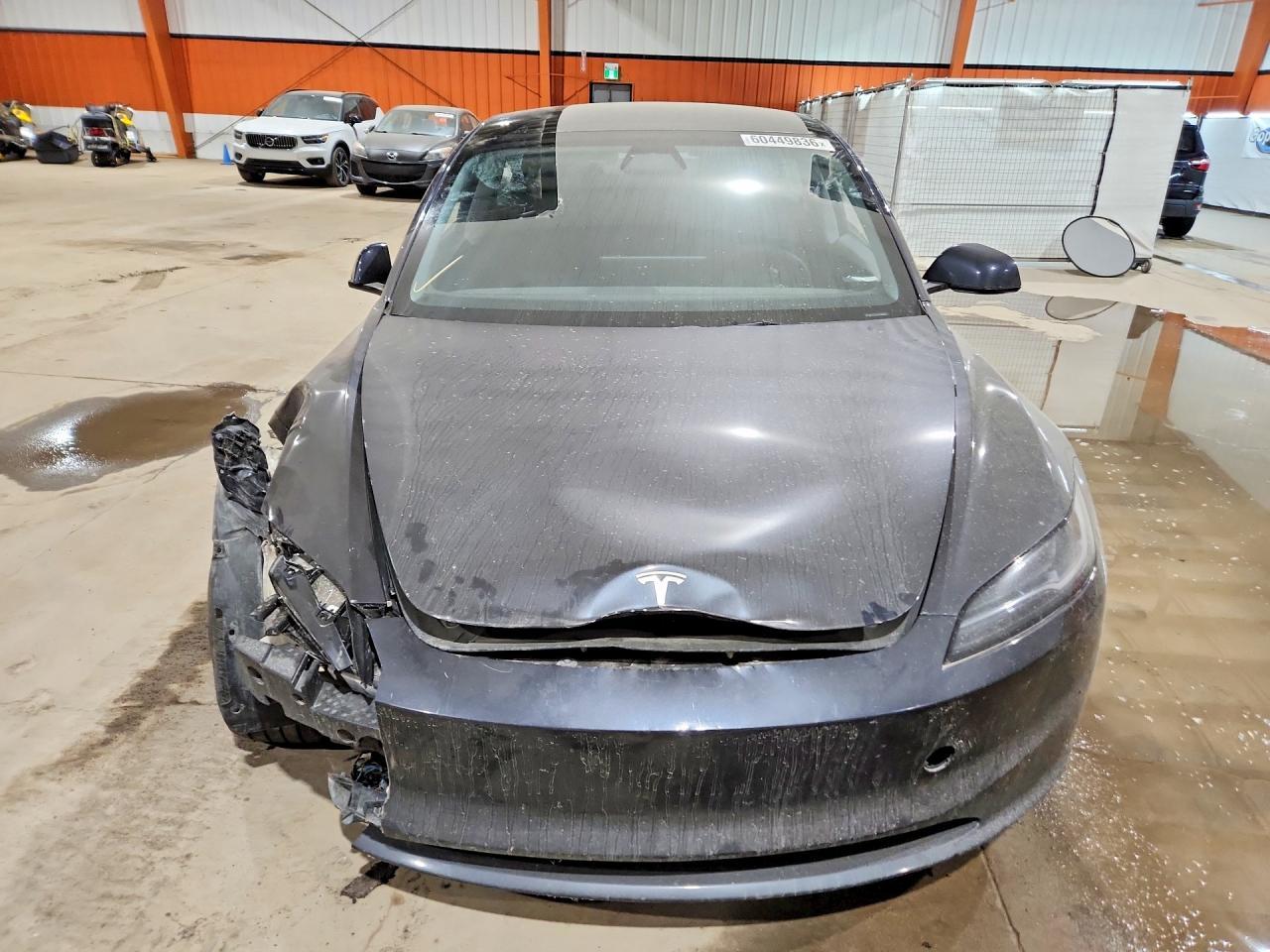 2025 Tesla Model 3 - Фото 5