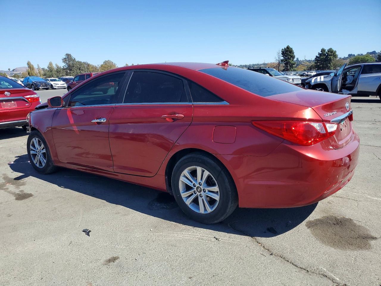 2013 Hyundai Sonata Gls - Image 2