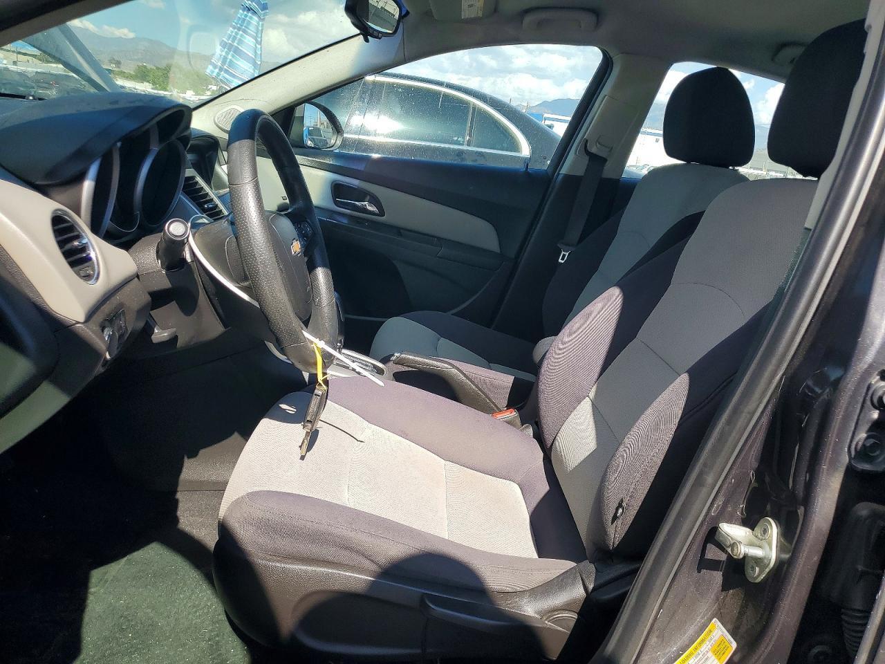 2014 Chevrolet Cruze Ls - Фото 7