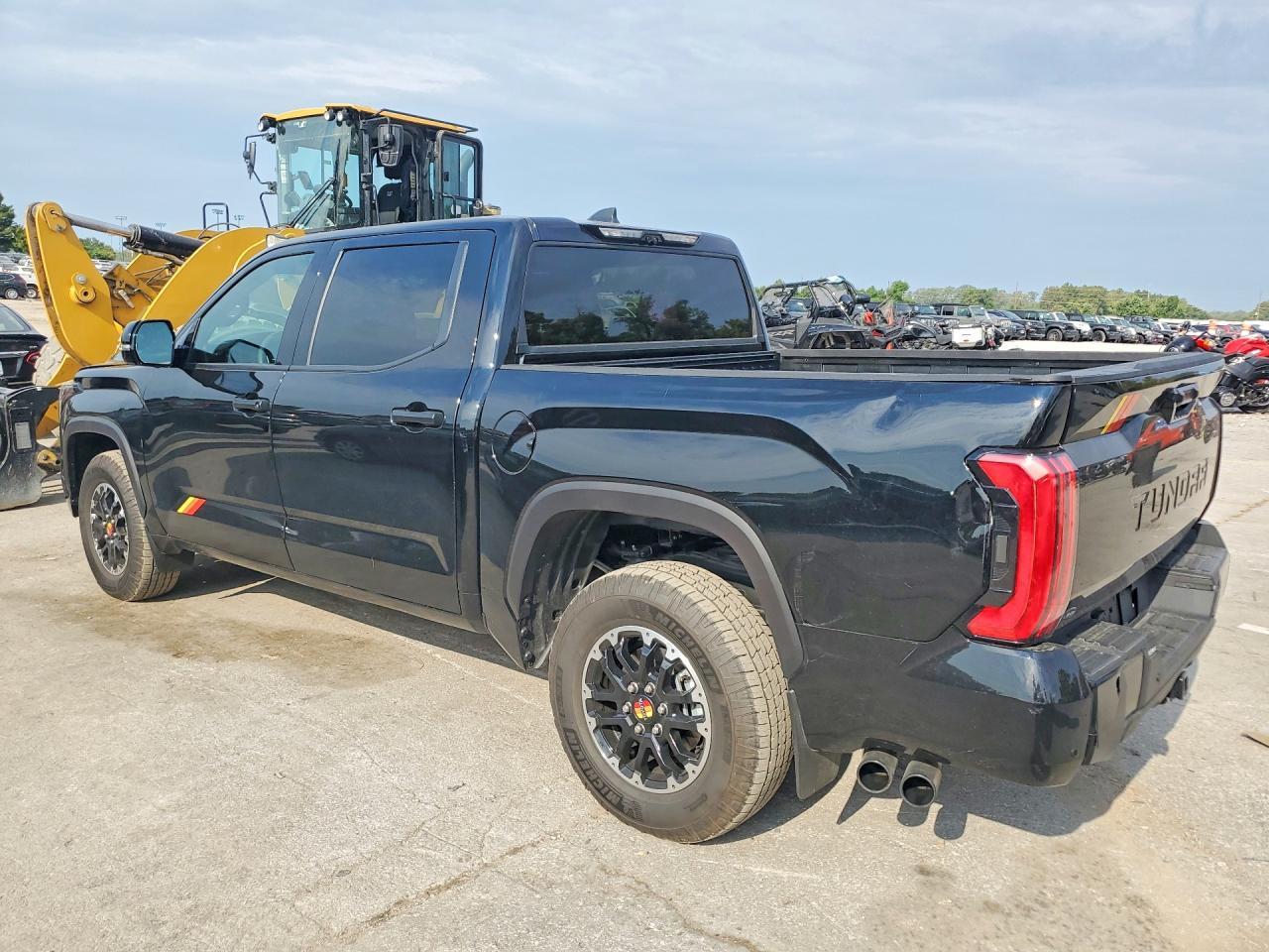 2025 Toyota Tundra Sr5 - Image 2