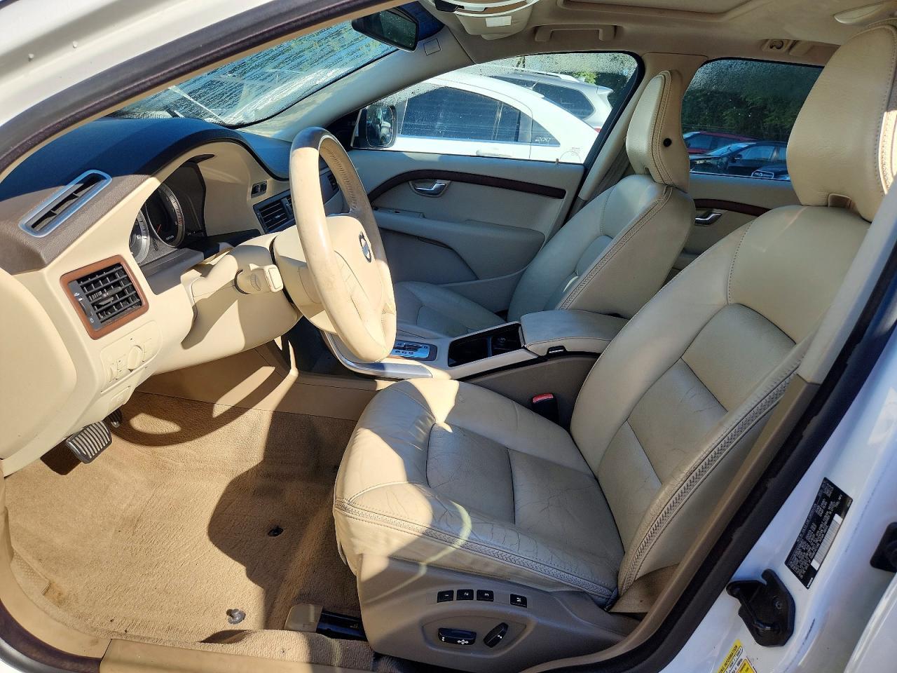 2011 Volvo Xc70 3.2 - Image 7