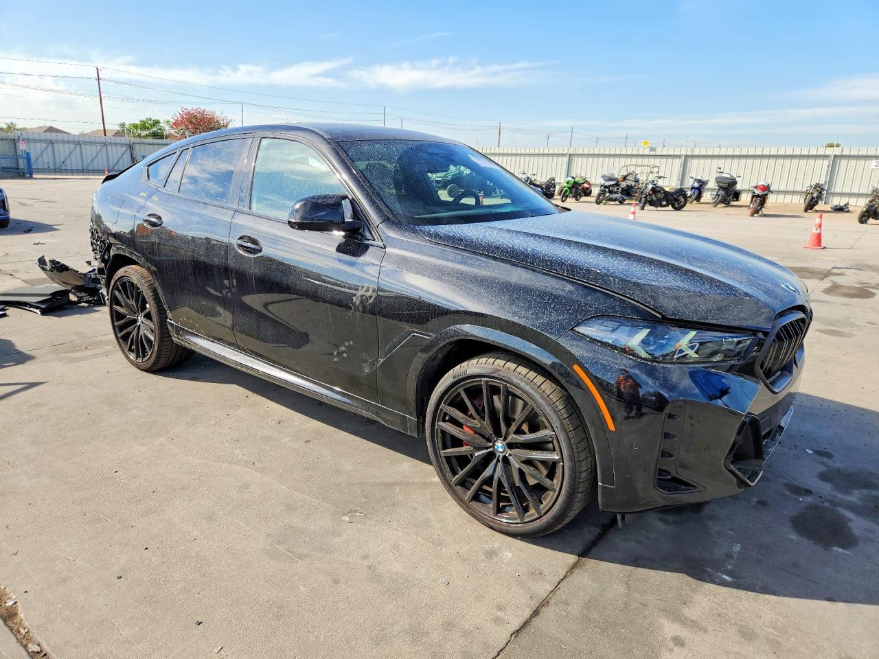 2025 BMW X6 M60I - Image 4