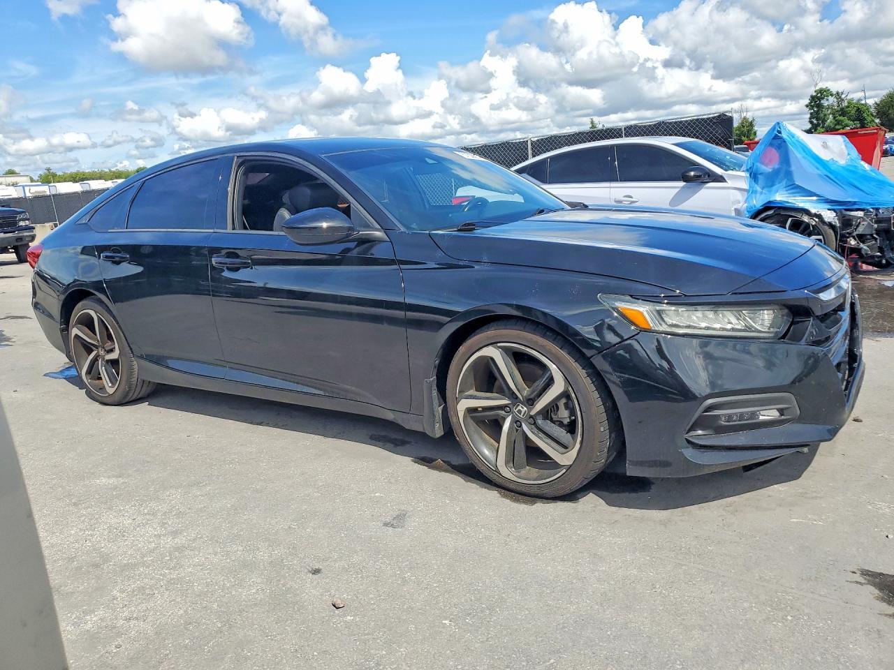2019 Honda Accord Sport - Image 4