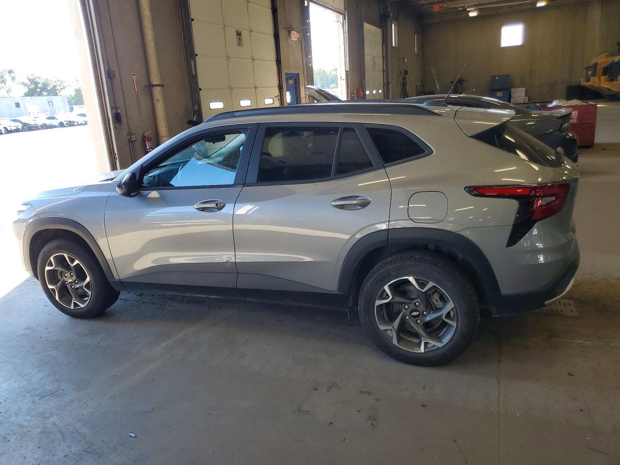 2024 Chevrolet Trax 1Lt - Фото 2