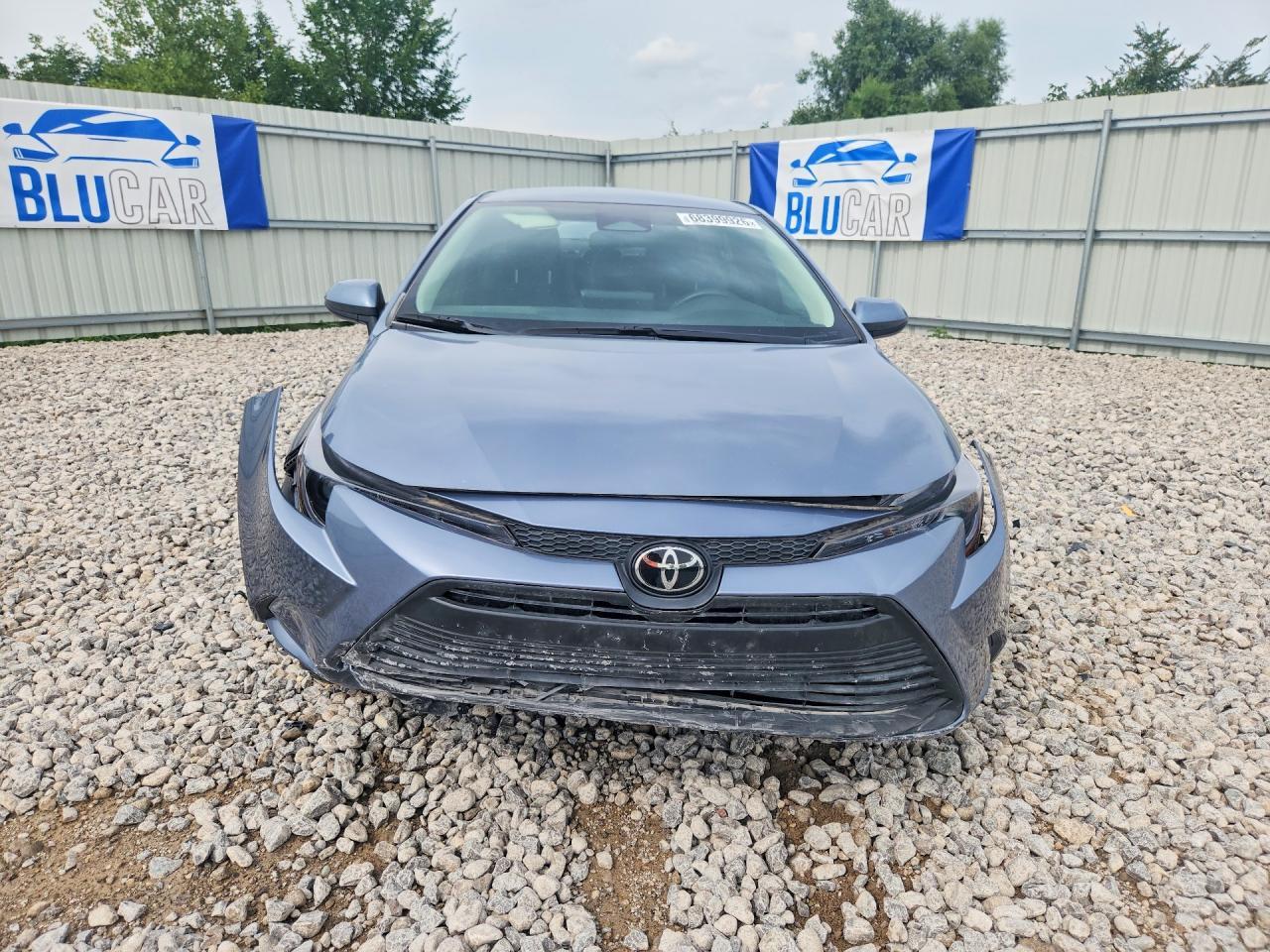 2025 Toyota Coroilla - Image 5