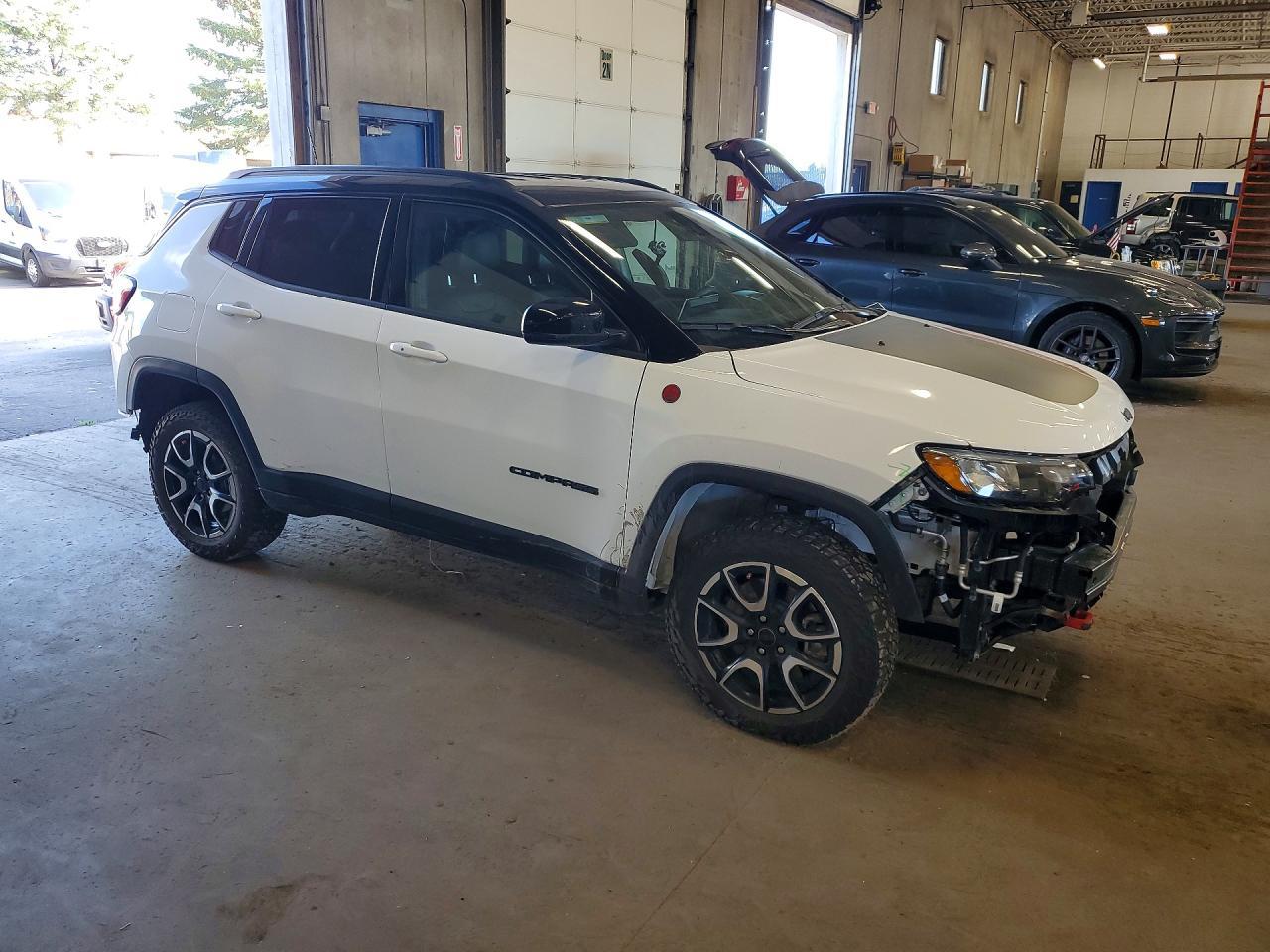 2025 Jeep Compass Trailhawk - Фото 4