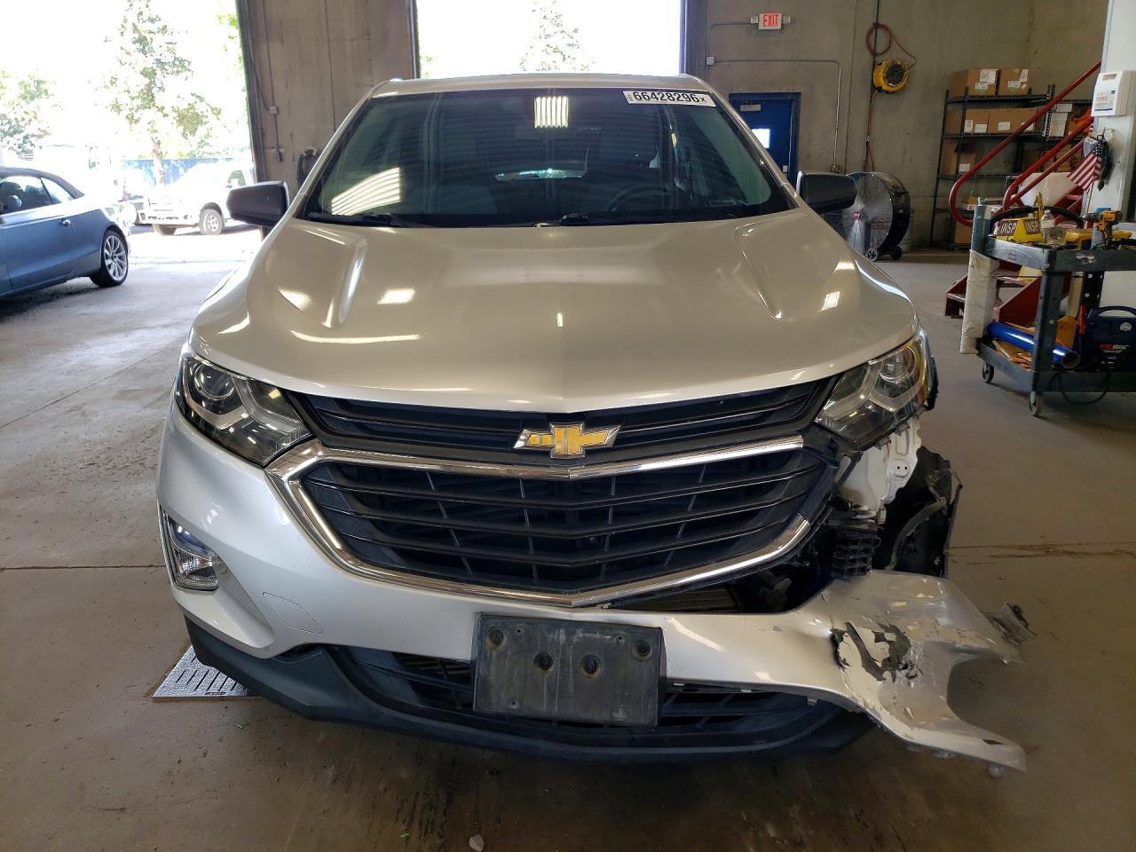 2021 Chevrolet Equinox Ls - Image 5