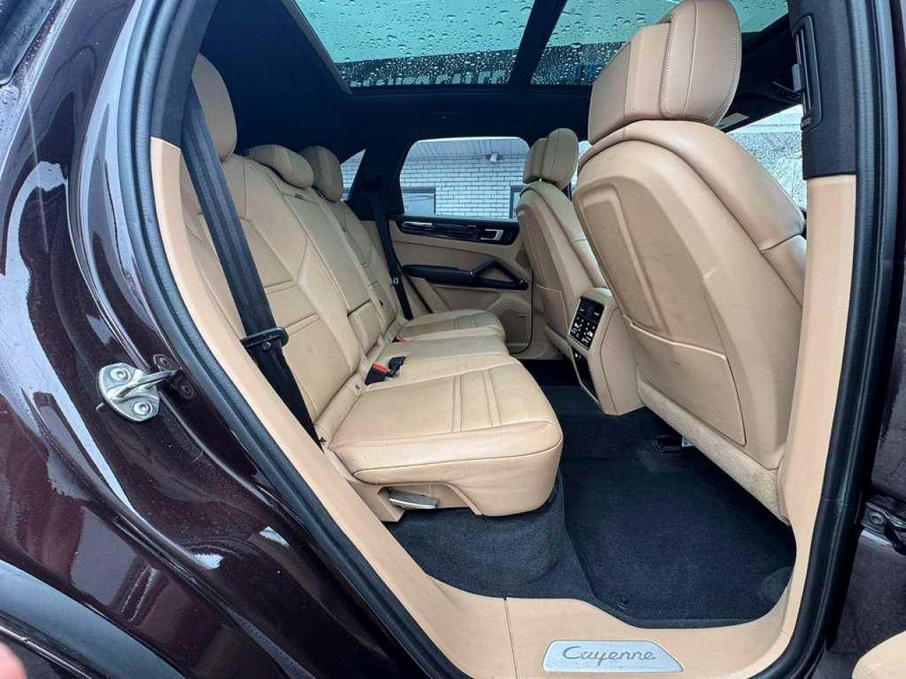 2021 Porsche Cayenne - Image 6