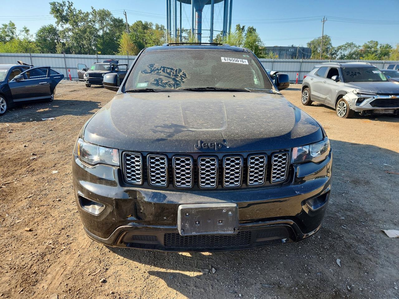 2017 Jeep Grand Cherokee Laredo - Image 5