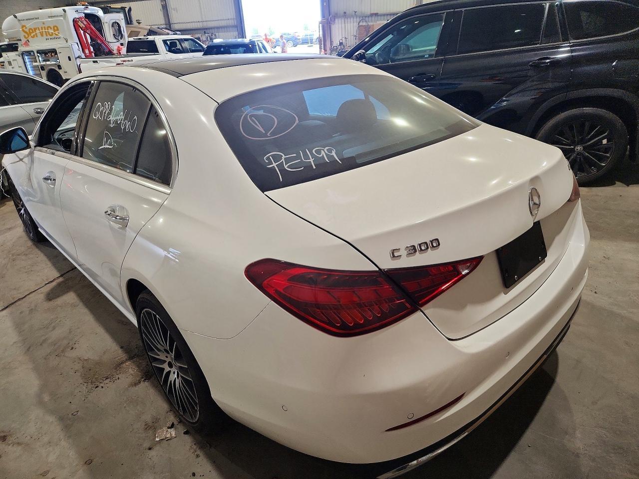 2024 Mercedes-Benz C 300 4Matic - Фото 2