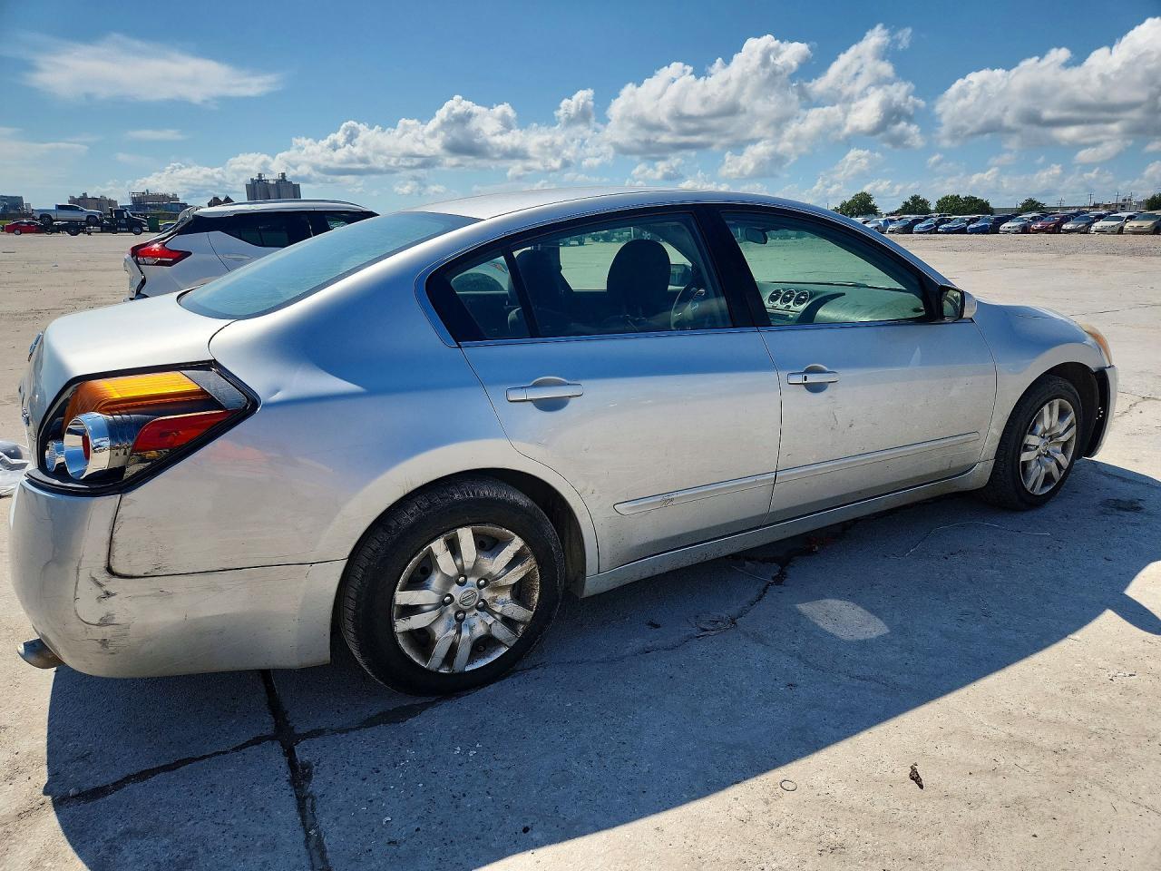 2012 Nissan Altima 2.5 - Image 3