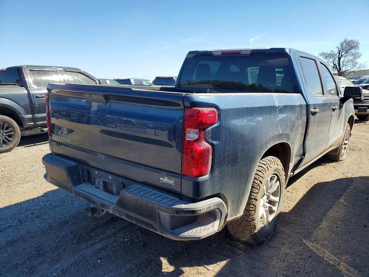 2019 Chevrolet Silverado K1500 - Фото 3