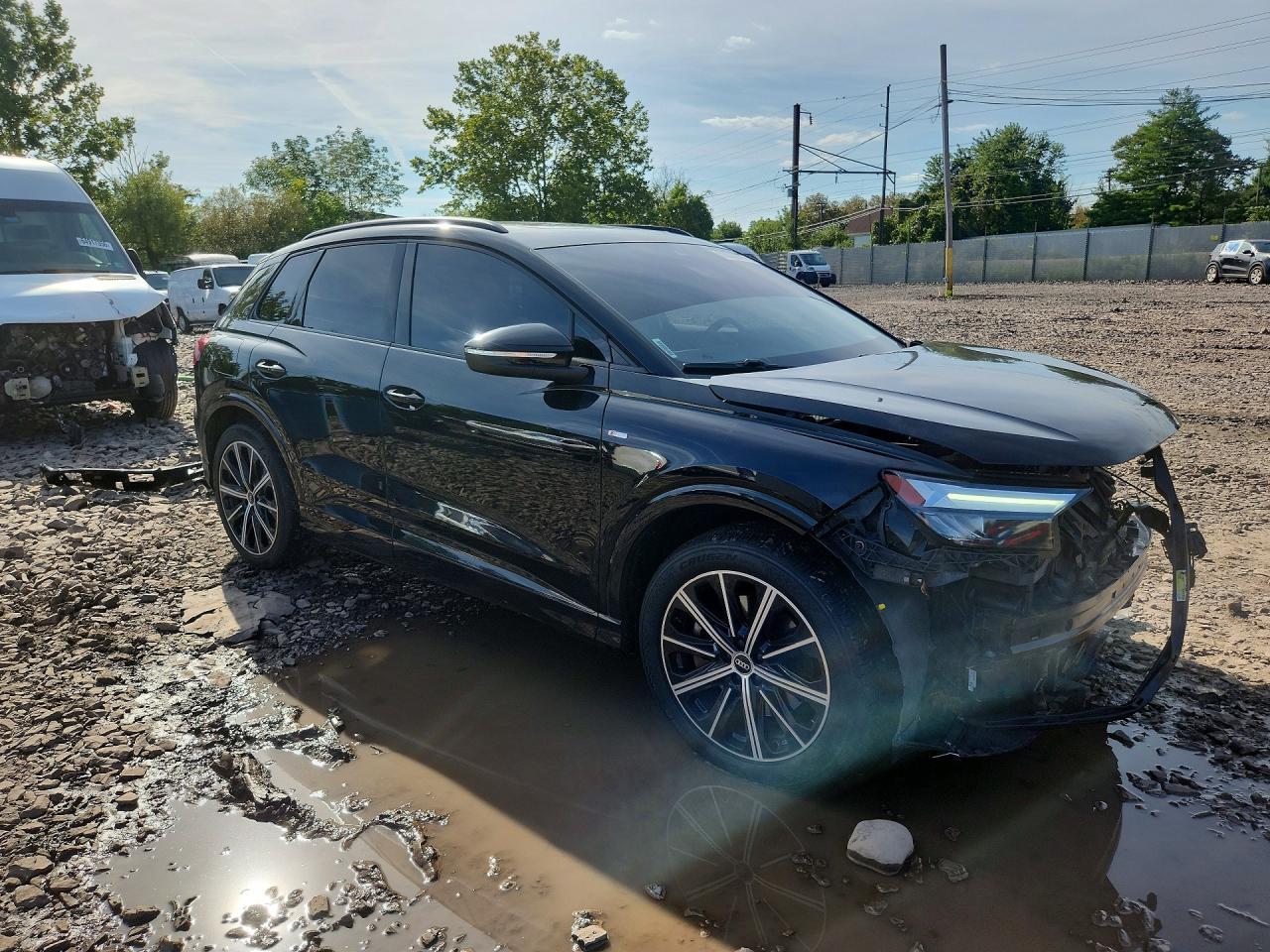 2022 Audi Q4 E-Tron Premium Plus S-Line - Фото 4