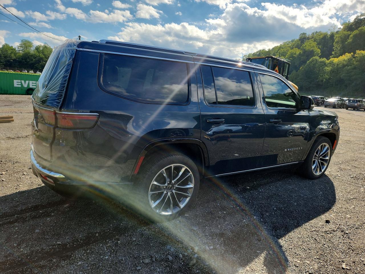 2025 Jeep Wagoneer Series Iii - Image 3
