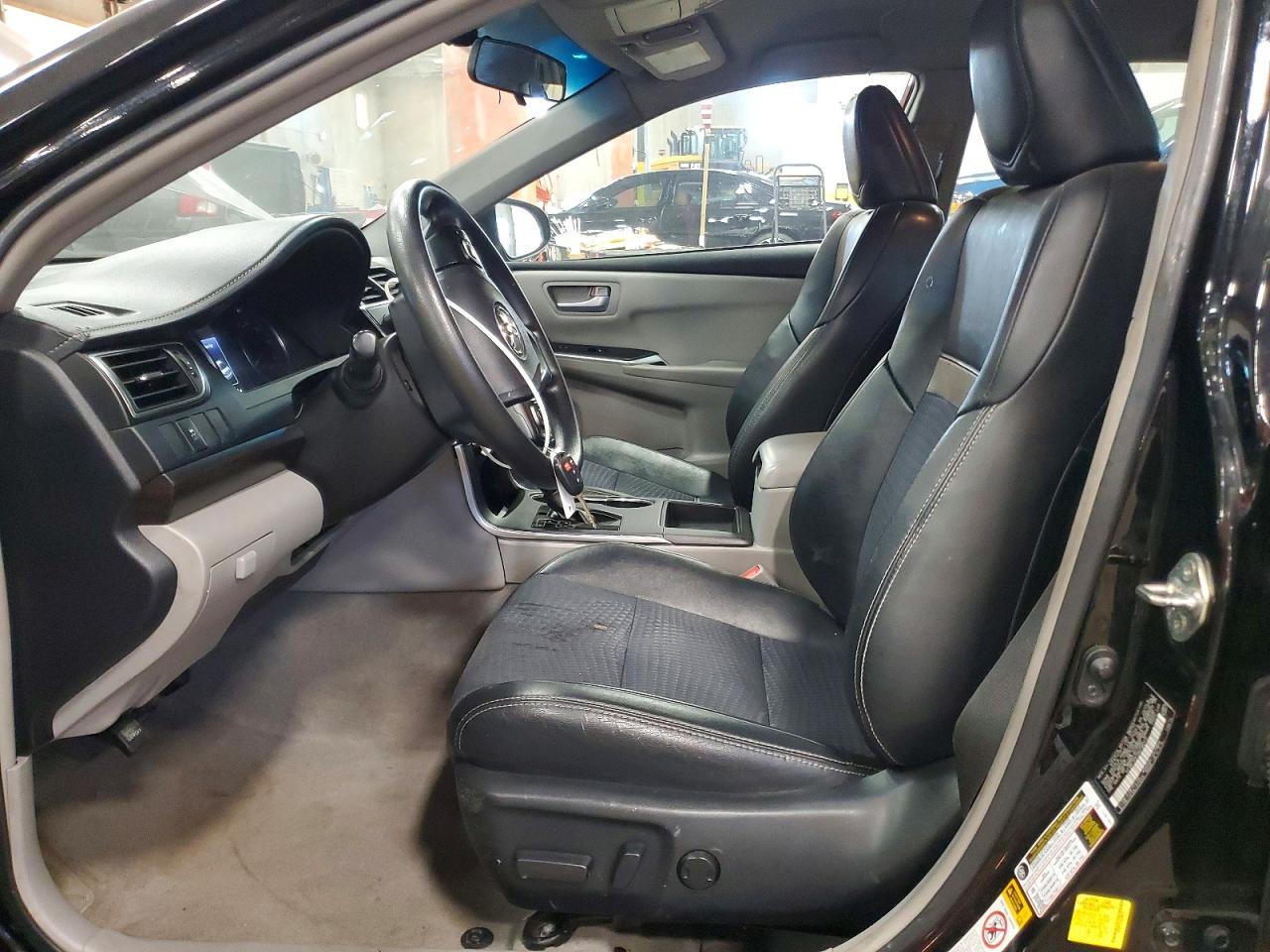 2017 Toyota Camry Le - Image 7