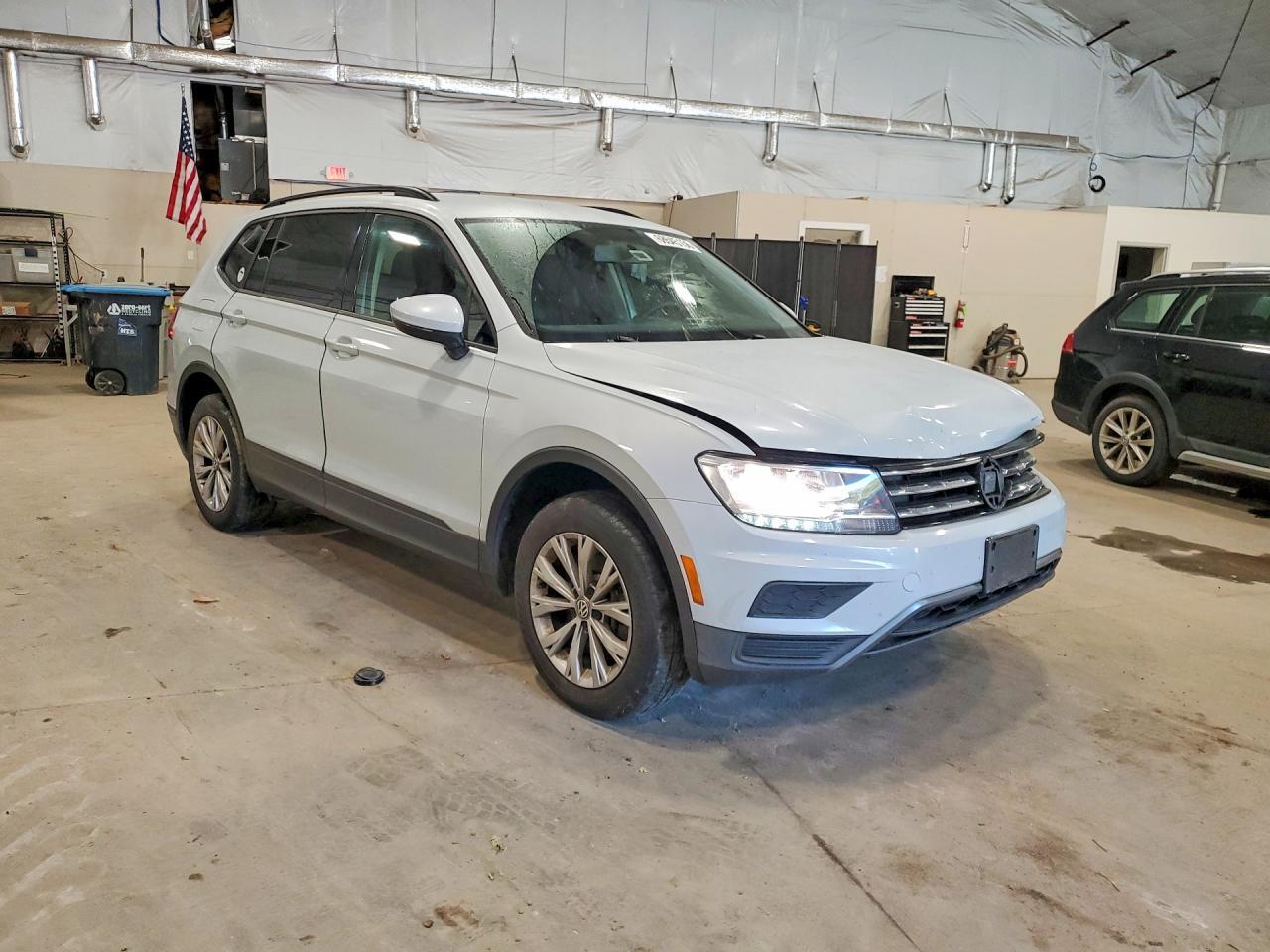 2019 Volkswagen Tiguan S - Image 4