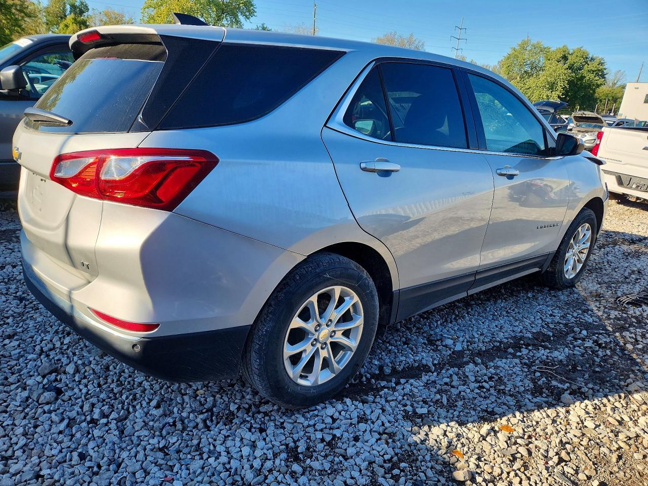 2020 Chevrolet Equinox Lt - Image 3