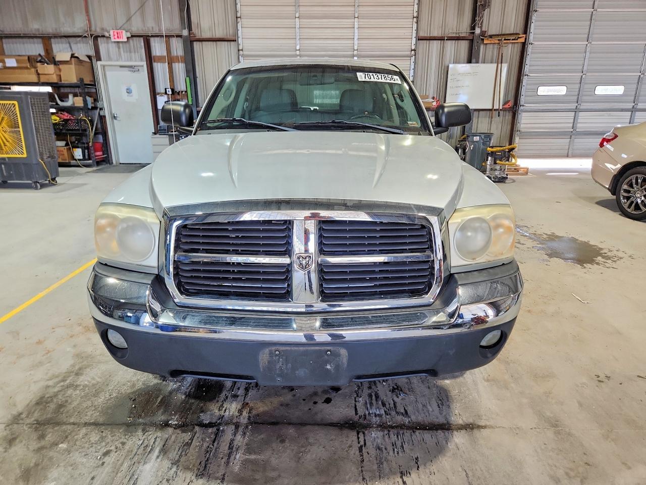 2005 Dodge Dakota Quad Slt - Image 5