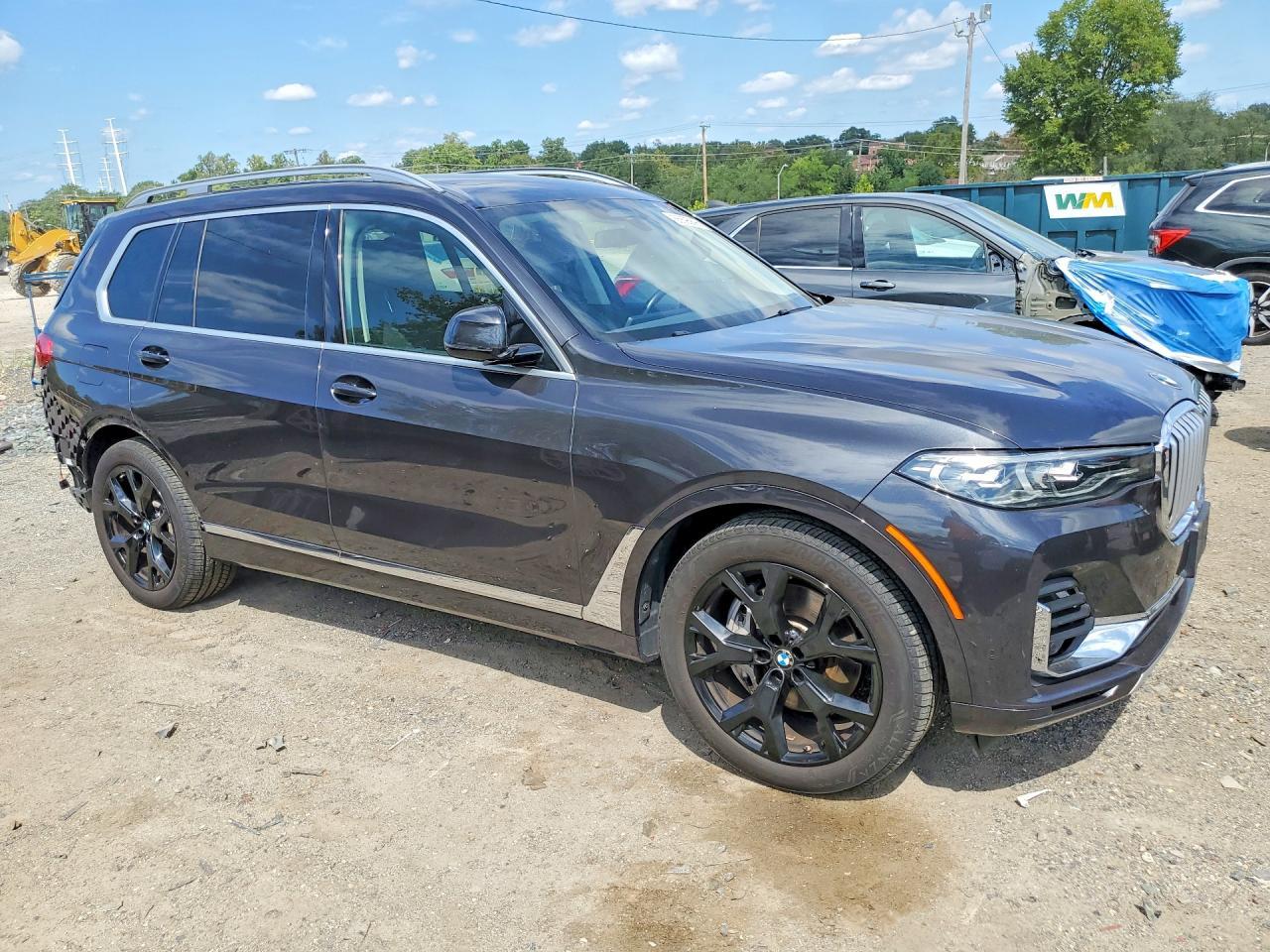 2022 BMW X7 xDrive40I - Фото 4