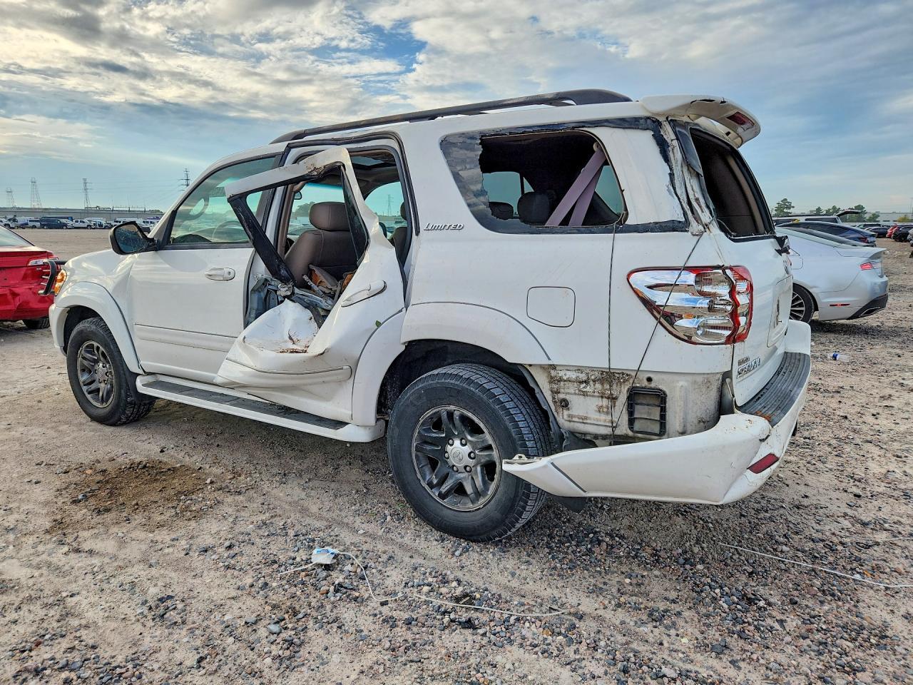 2003 Toyota Sequoia Limited - Фото 2