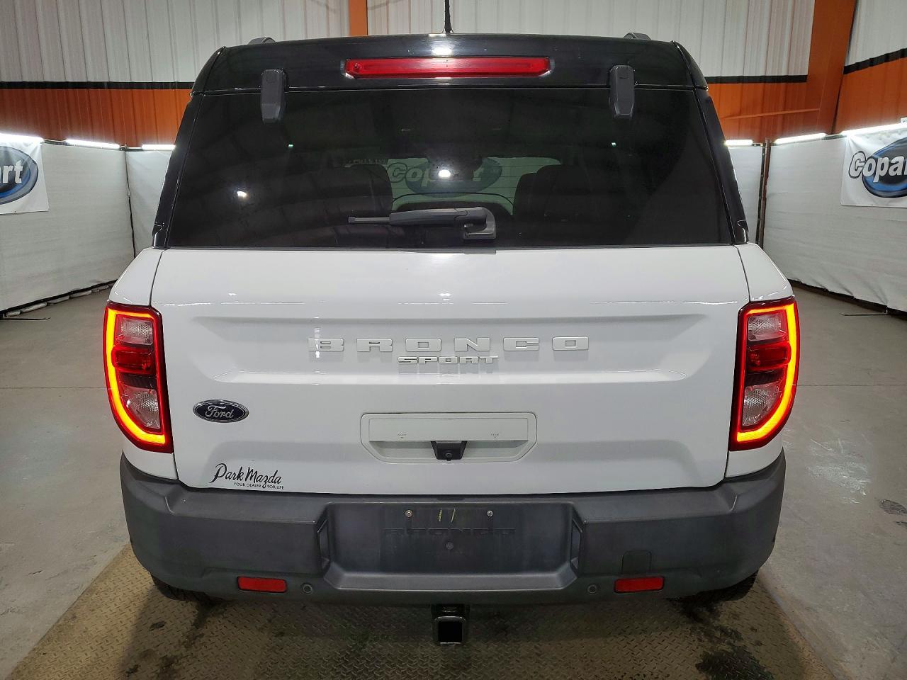 2021 Ford Bronco Outer Banks - Image 6