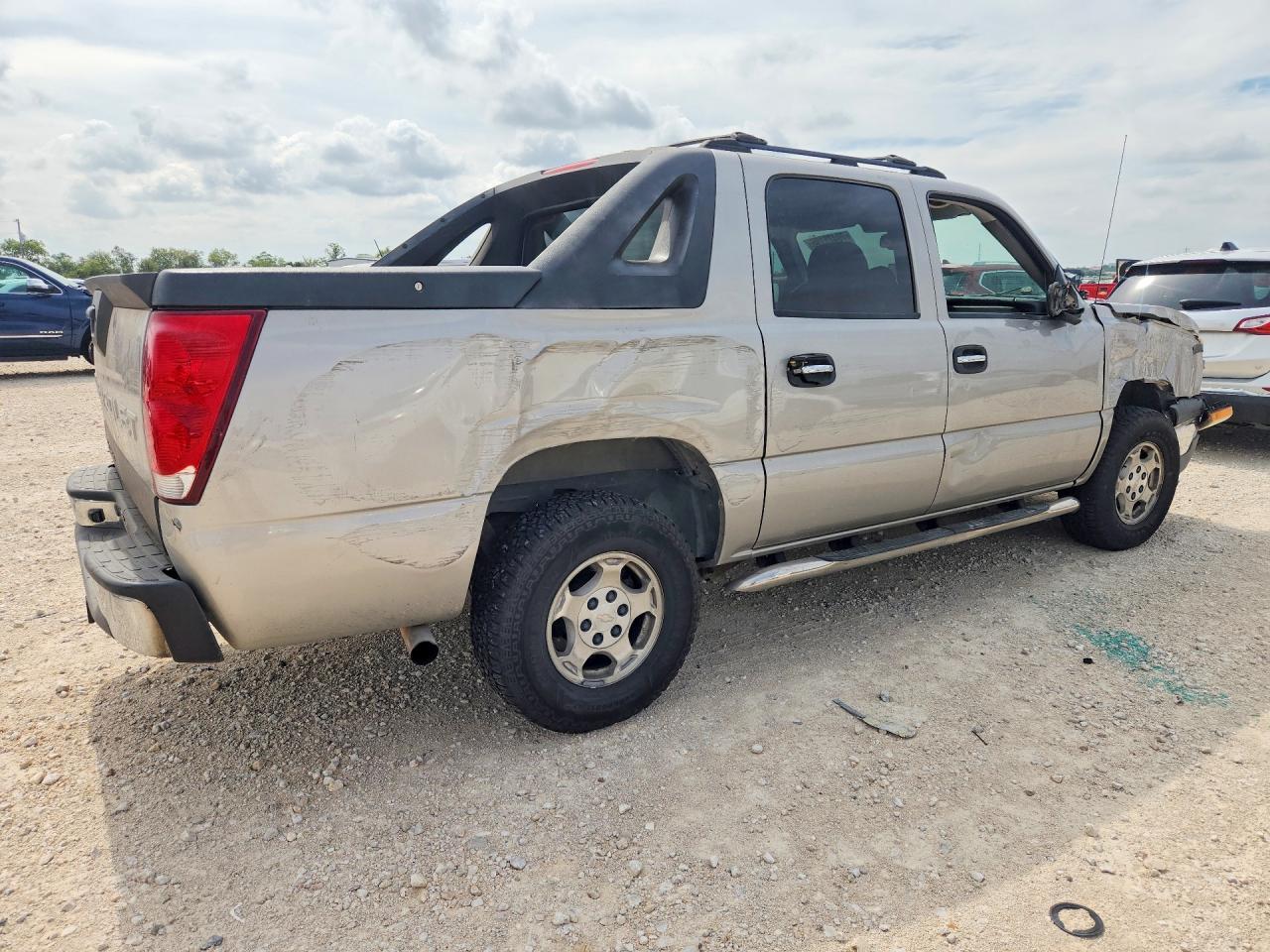 2005 Chevrolet Avalanche C1500 - Фото 3
