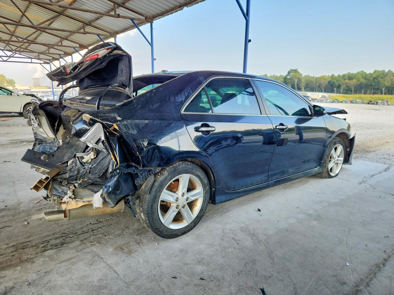 2012 Toyota Camry Se - Image 3