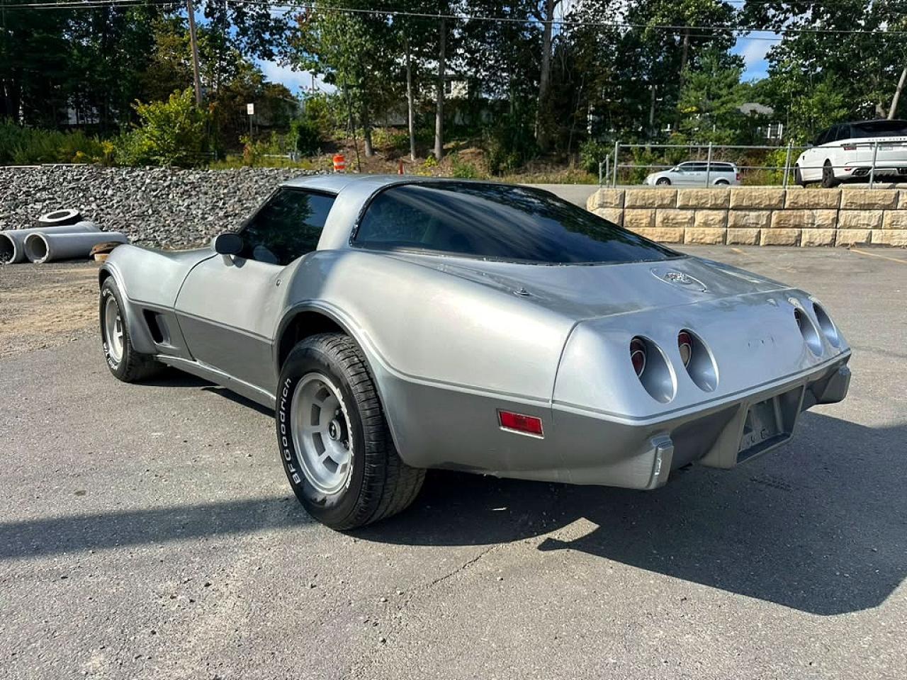 1978 Chevrolet Corvette - Фото 2