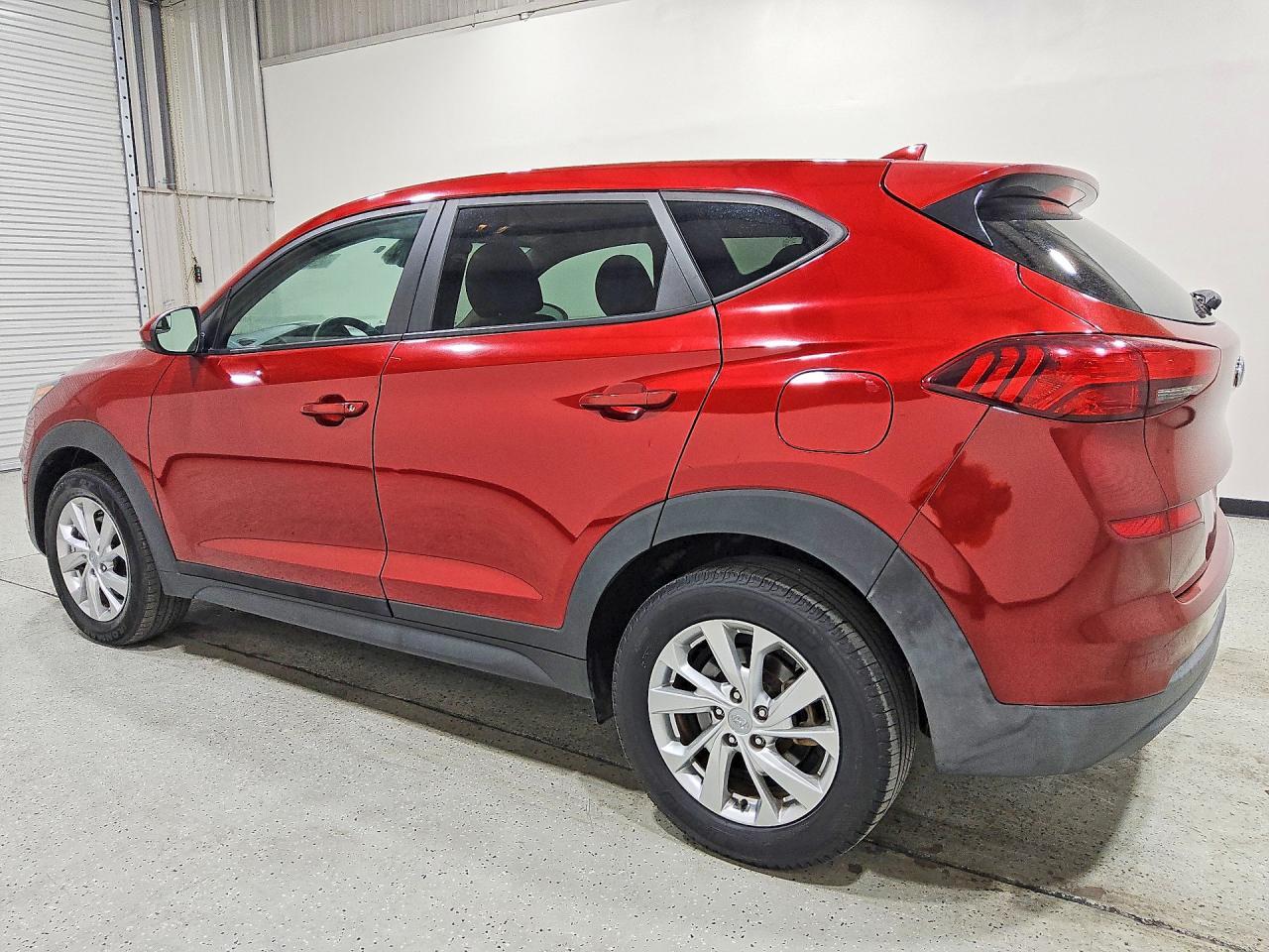 2021 Hyundai Tucson Se - Image 2