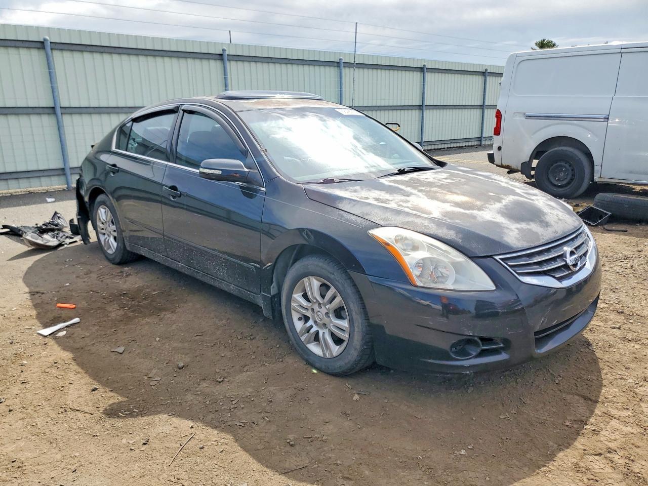 2012 Nissan Altima 2.5 - Image 4