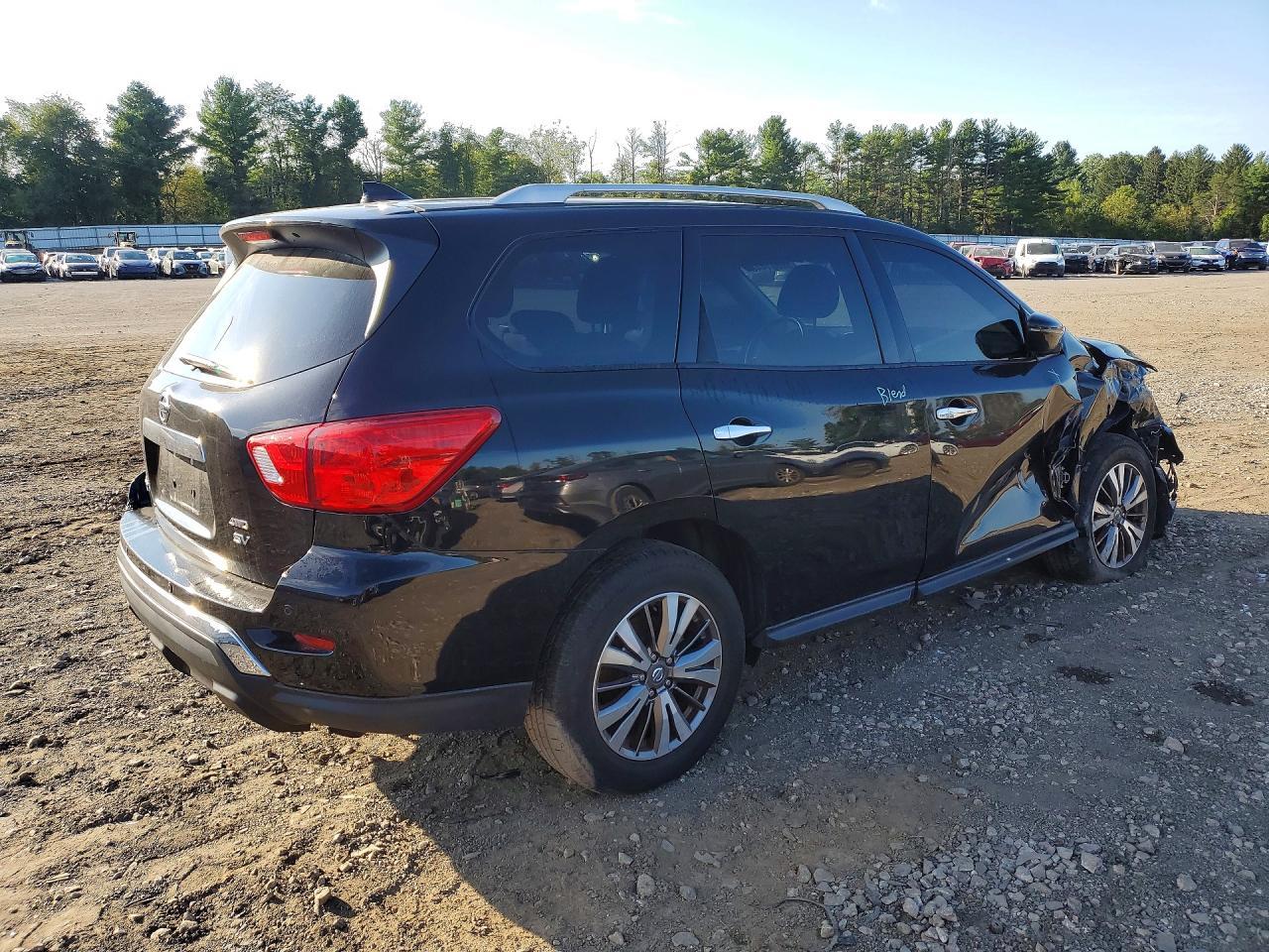 2020 Nissan Pathfinder Sv - Фото 3