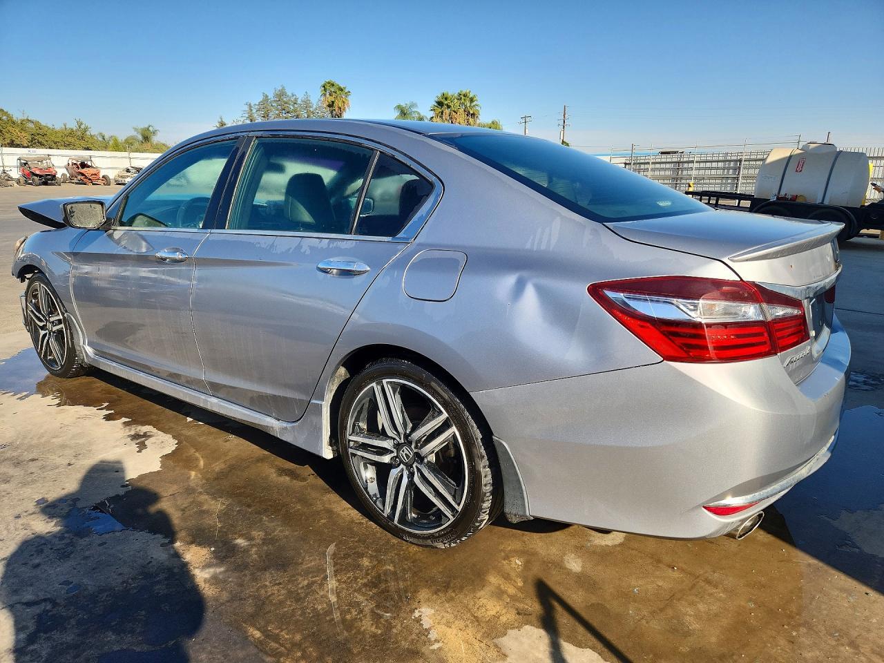 2017 Honda Accord Sport - Фото 2