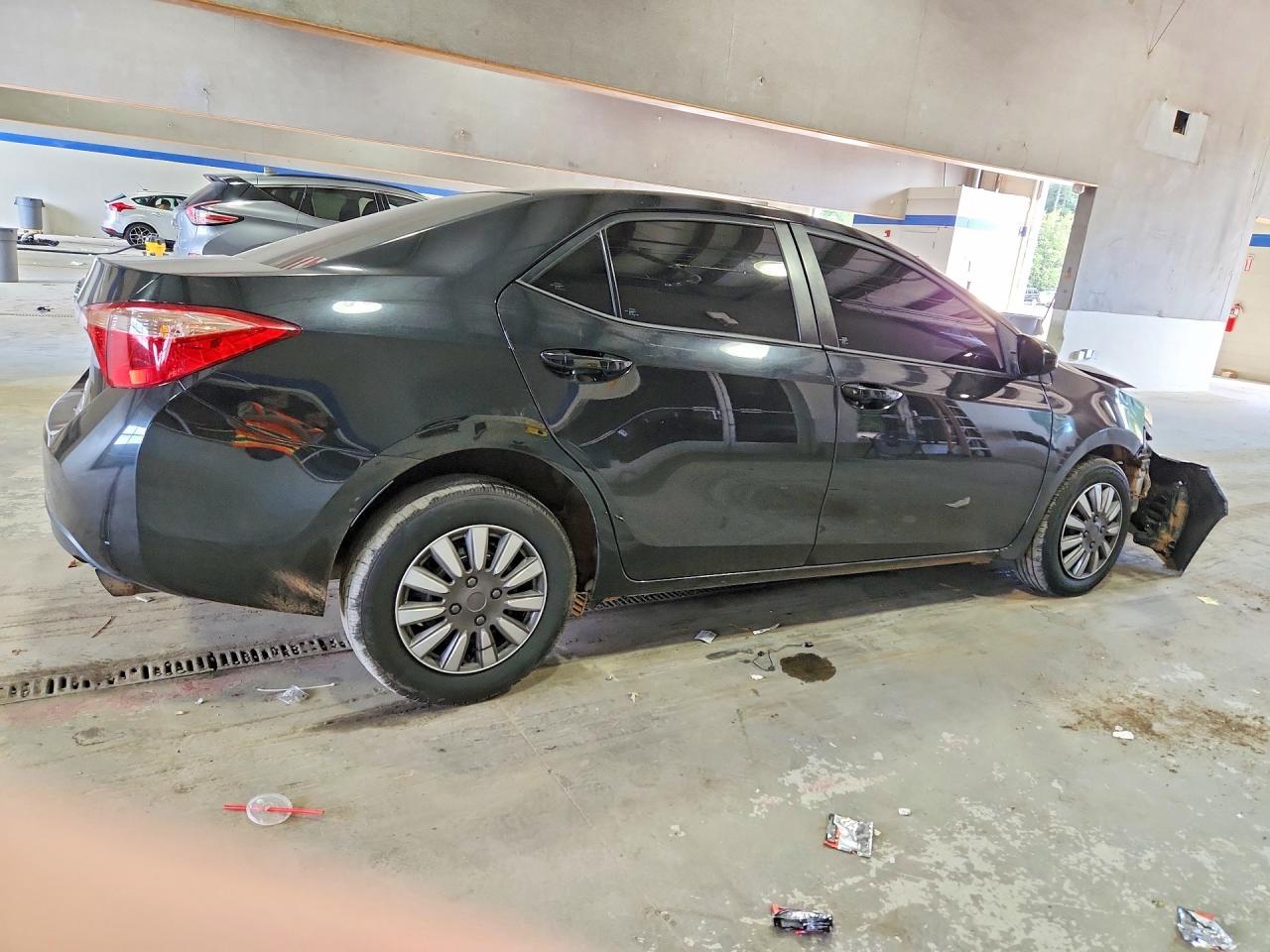 2017 Toyota Corolla L - Фото 3