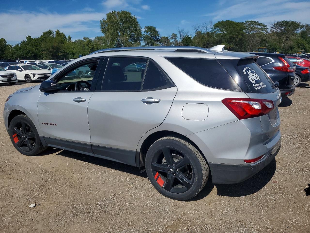 2020 Chevrolet Equinox Premier - Фото 2