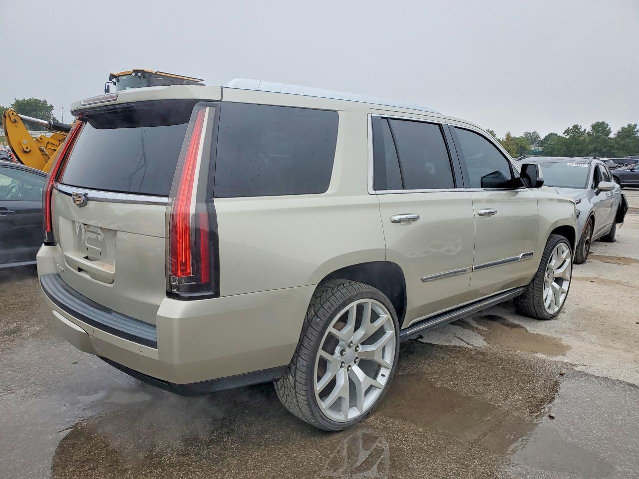 2016 Cadillac Escalade Premium - Фото 3