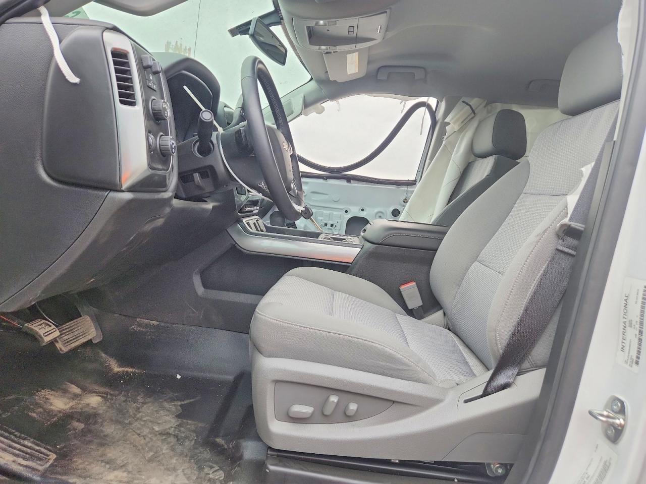 2024 Chevrolet Silverado Medium Duty - Image 7