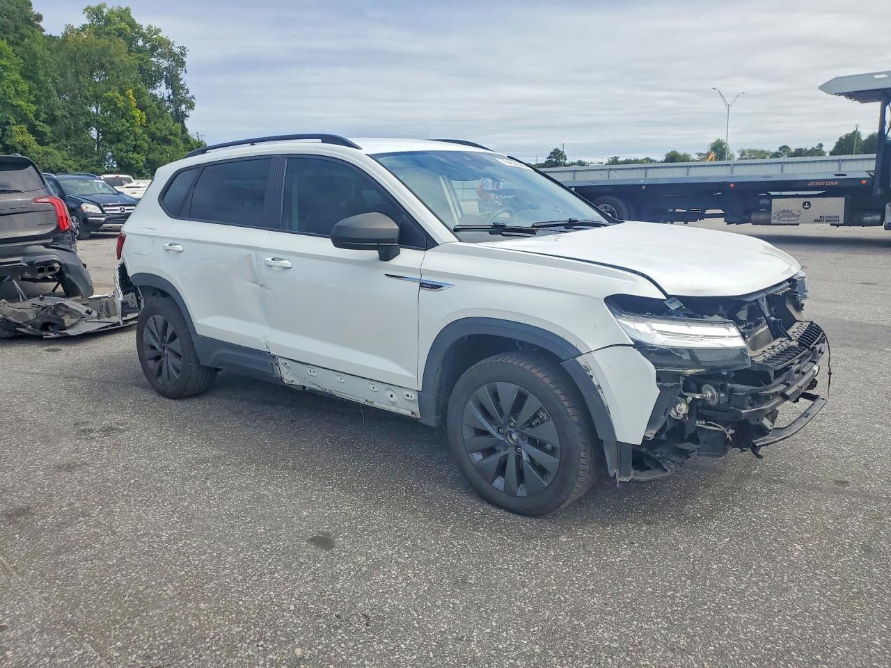 2023 Volkswagen Taos S - Фото 4