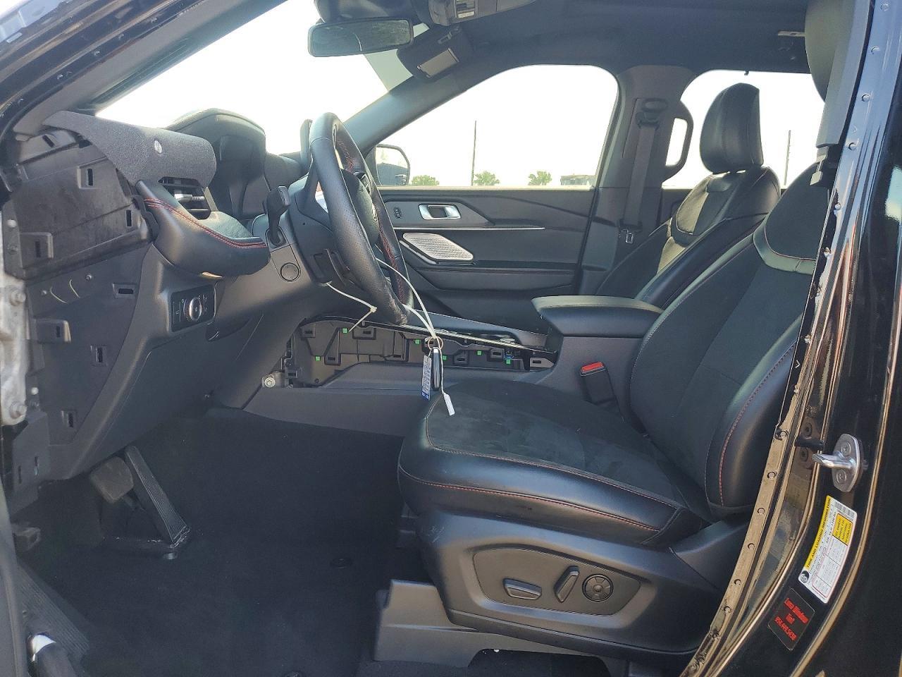 2025 Ford Explorer St - Фото 7