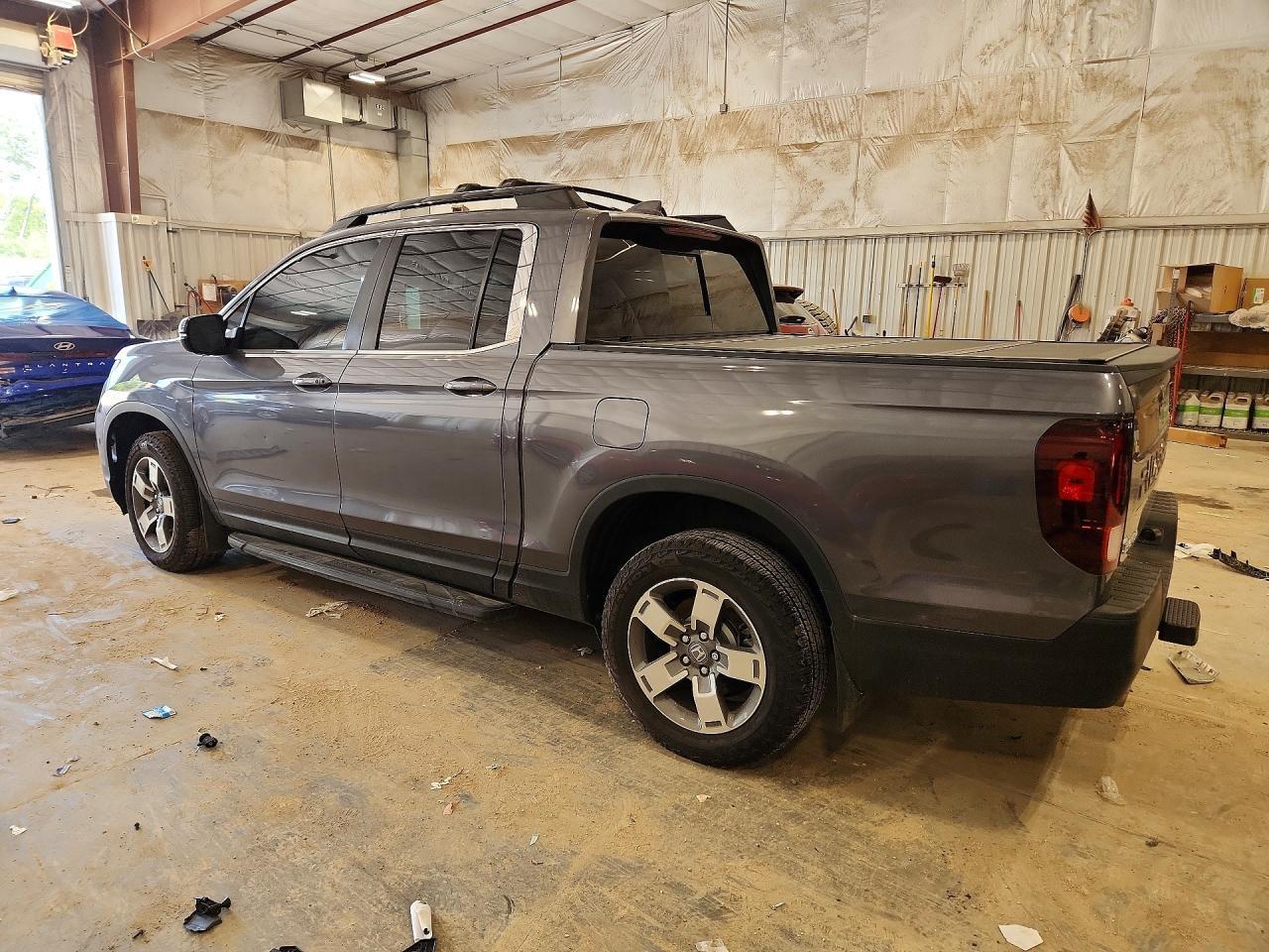 2025 Honda Ridgeline Rtl - Image 2