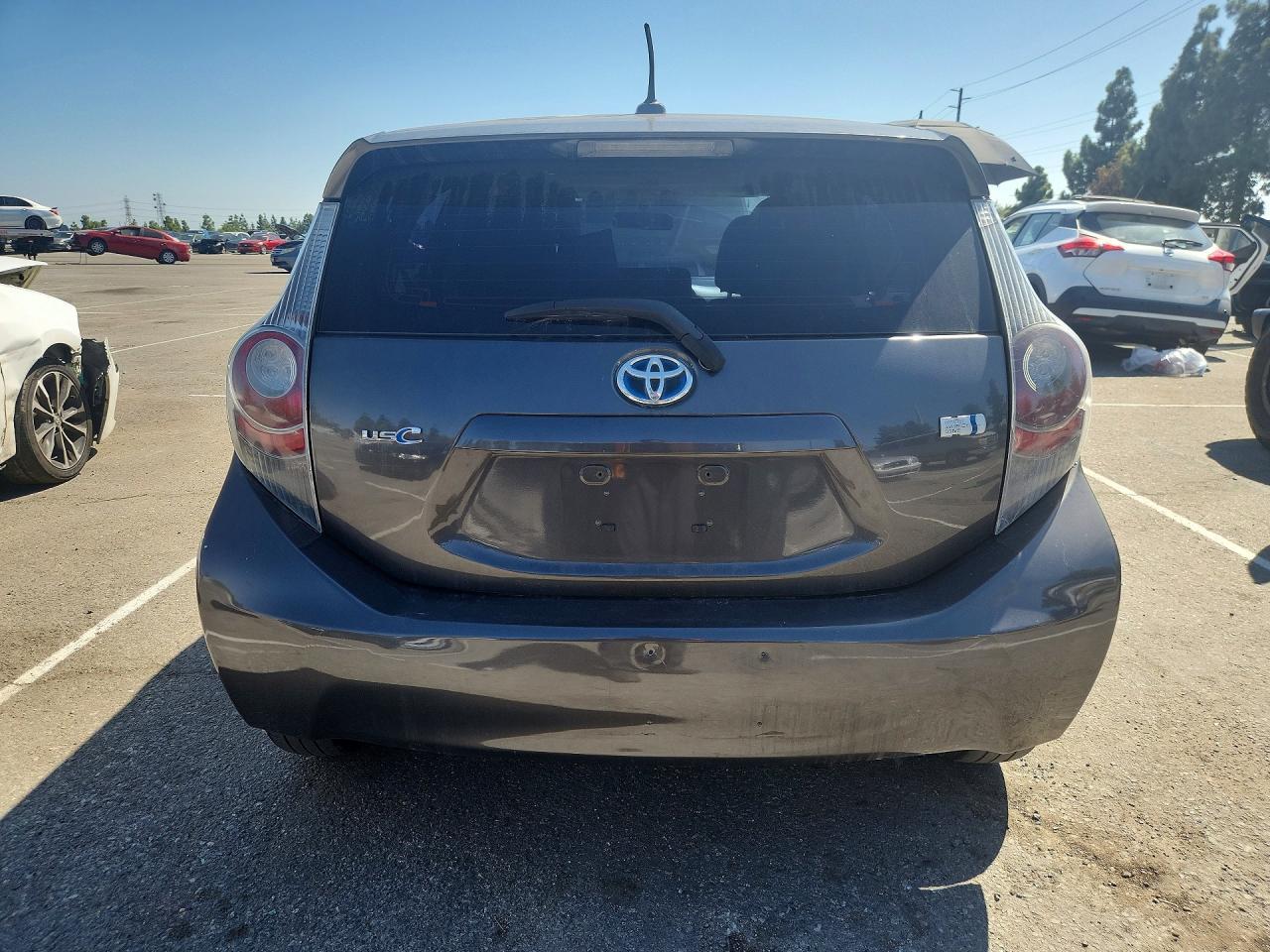 2012 Toyota Prius C Three - Фото 6