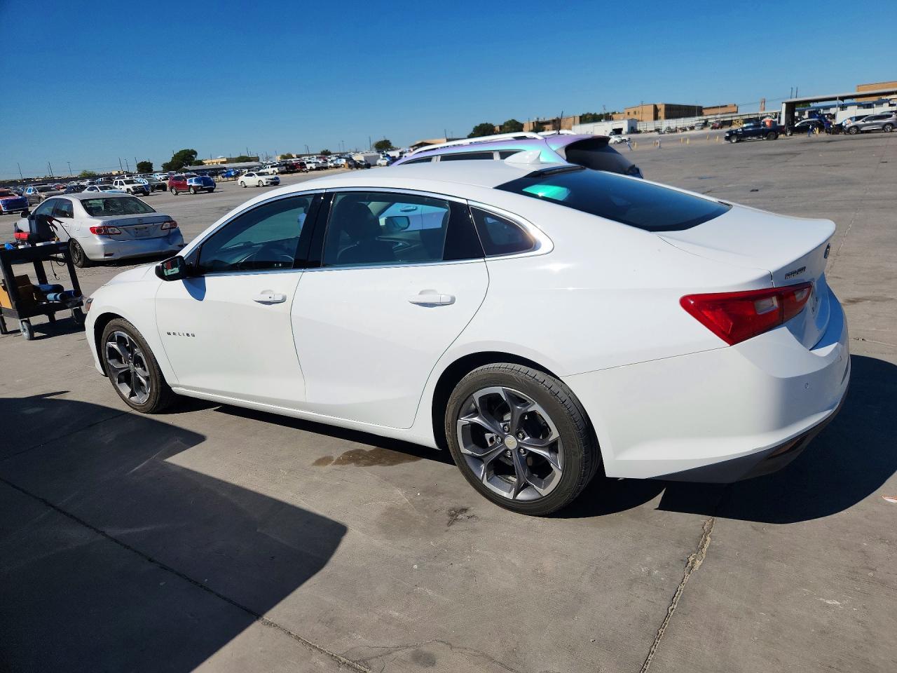 2023 Chevrolet Malibu Lt - Фото 2
