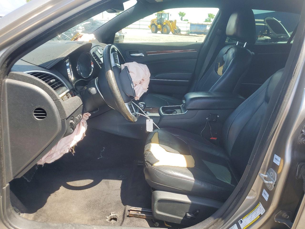 2014 Chrysler 300 - Фото 7
