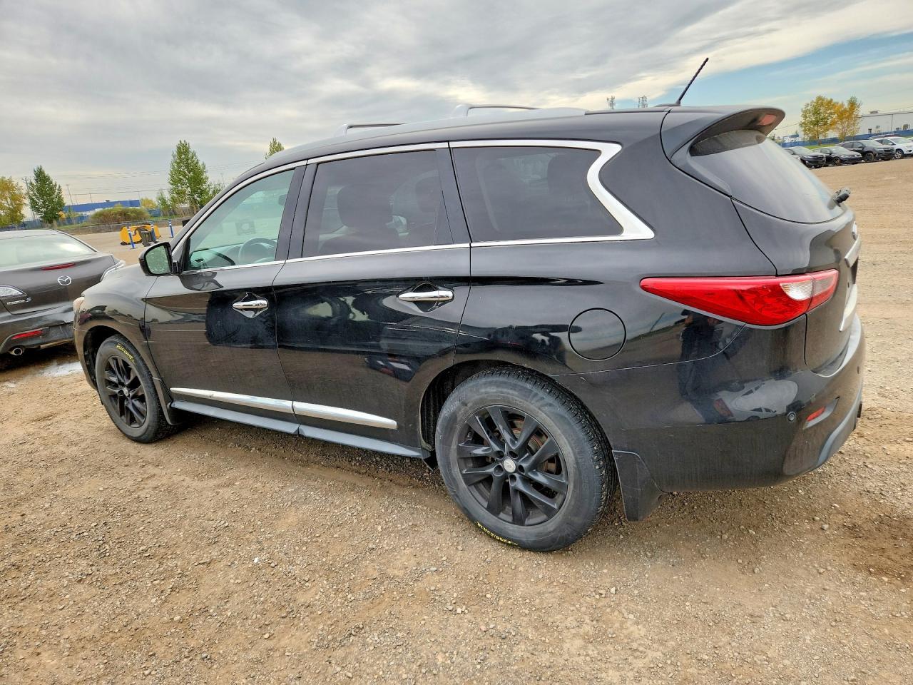 2013 Infiniti Jx35 Base - Image 2