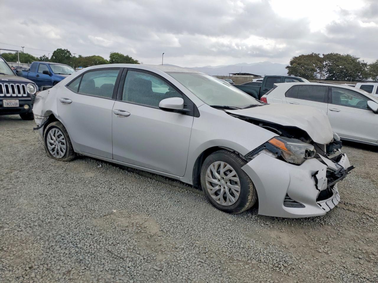 2017 Toyota Corolla Le - Фото 4