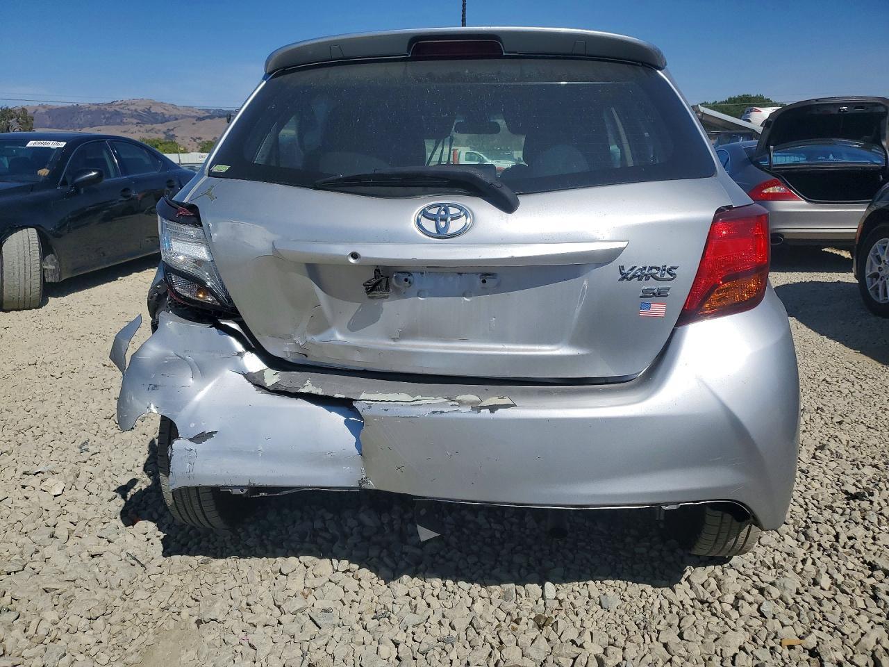 2017 Toyota Yaris 5-Door L Fleet - Image 6