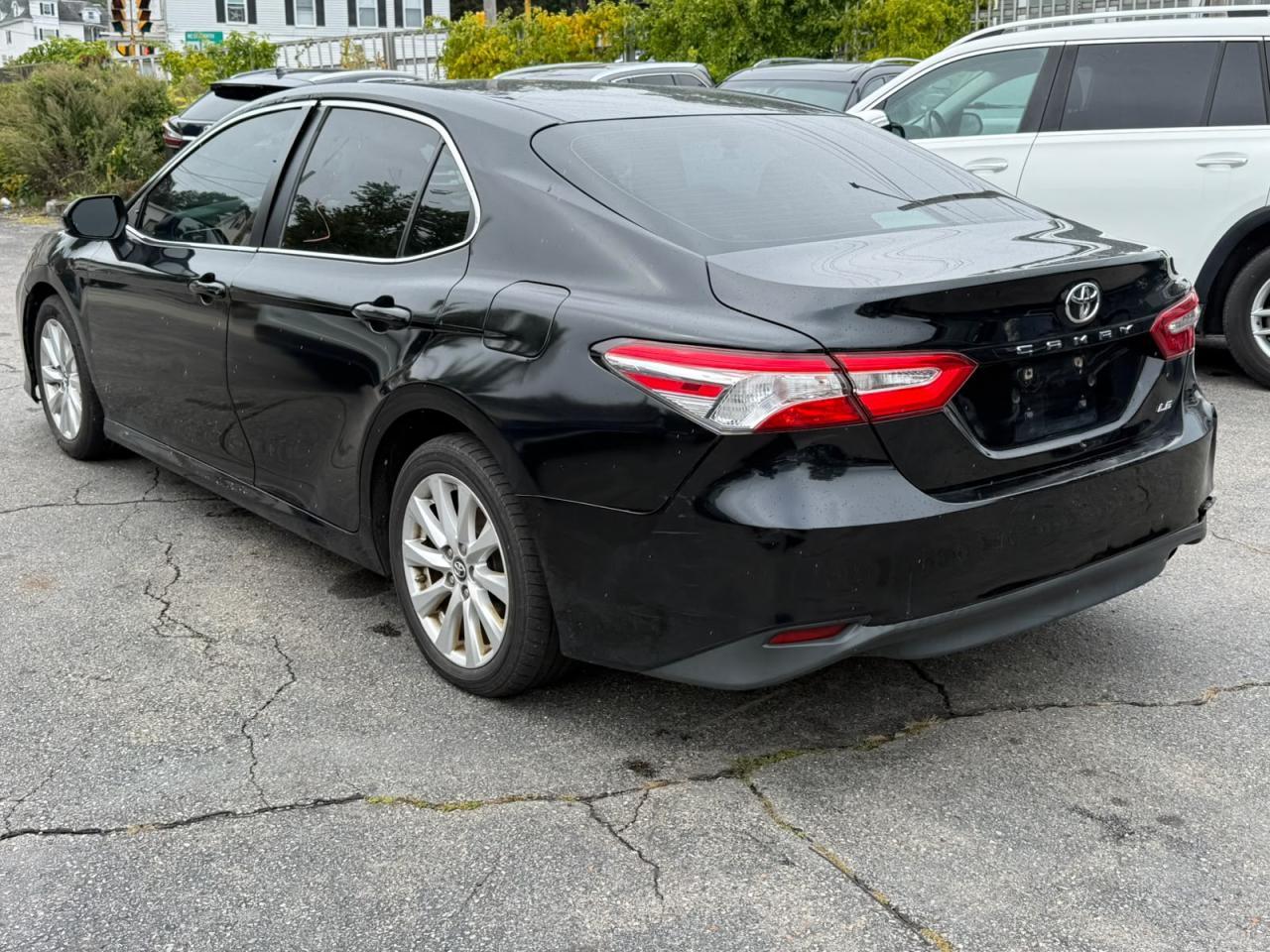 2018 Toyota Camry Le - Image 2