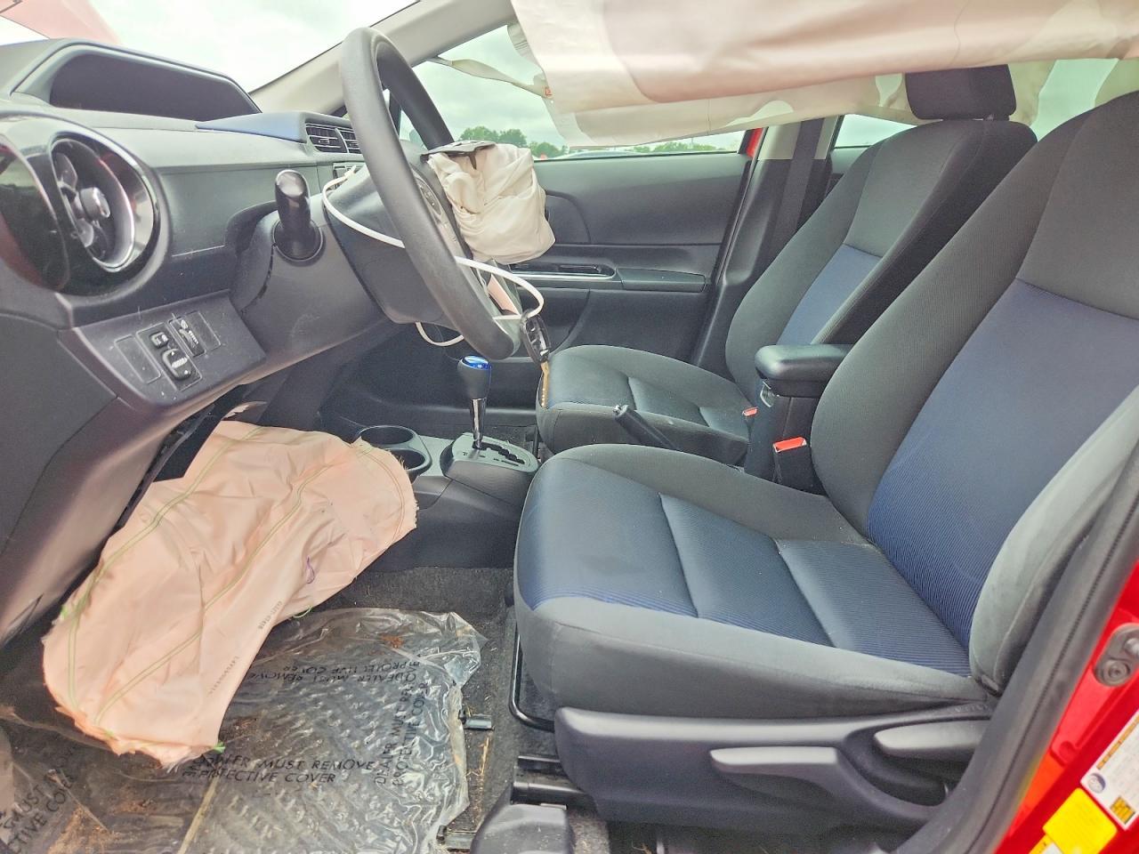 2015 Toyota Prius C Two - Фото 7